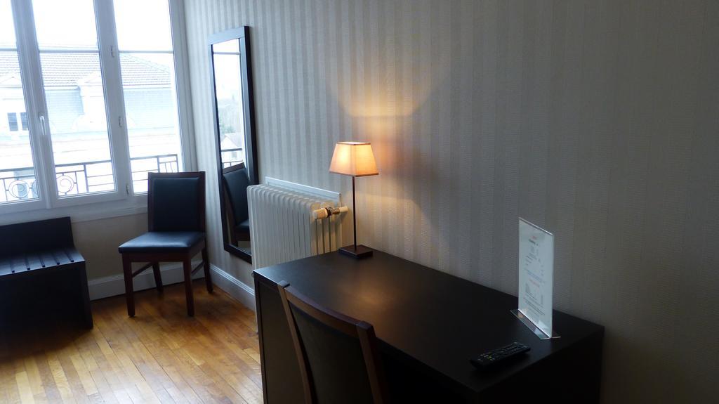 טול Hotel De L'Europe מראה חיצוני תמונה