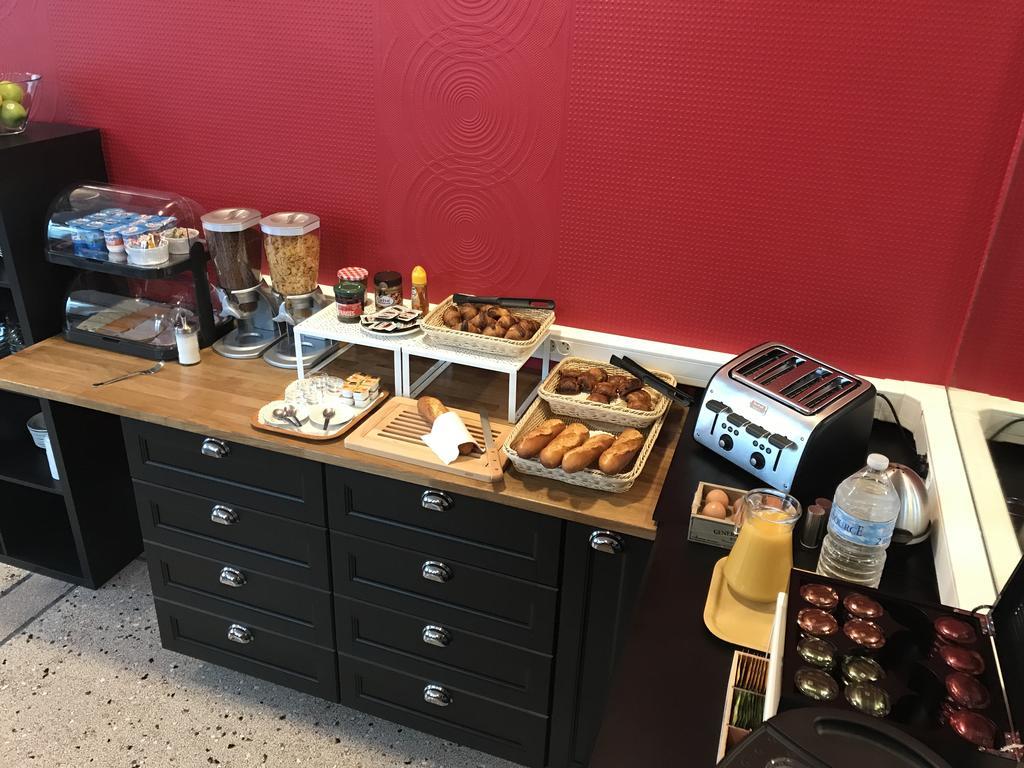 טול Hotel De L'Europe מראה חיצוני תמונה