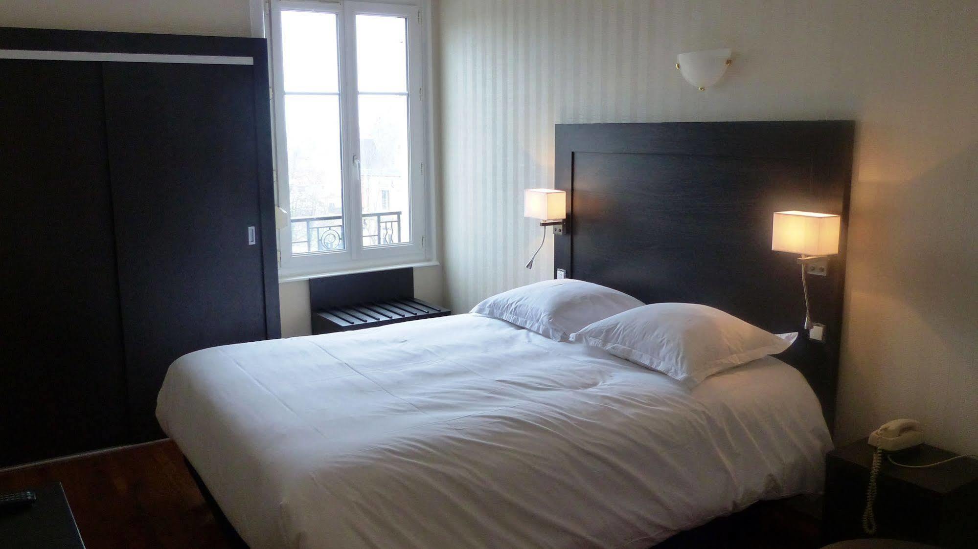 טול Hotel De L'Europe מראה חיצוני תמונה
