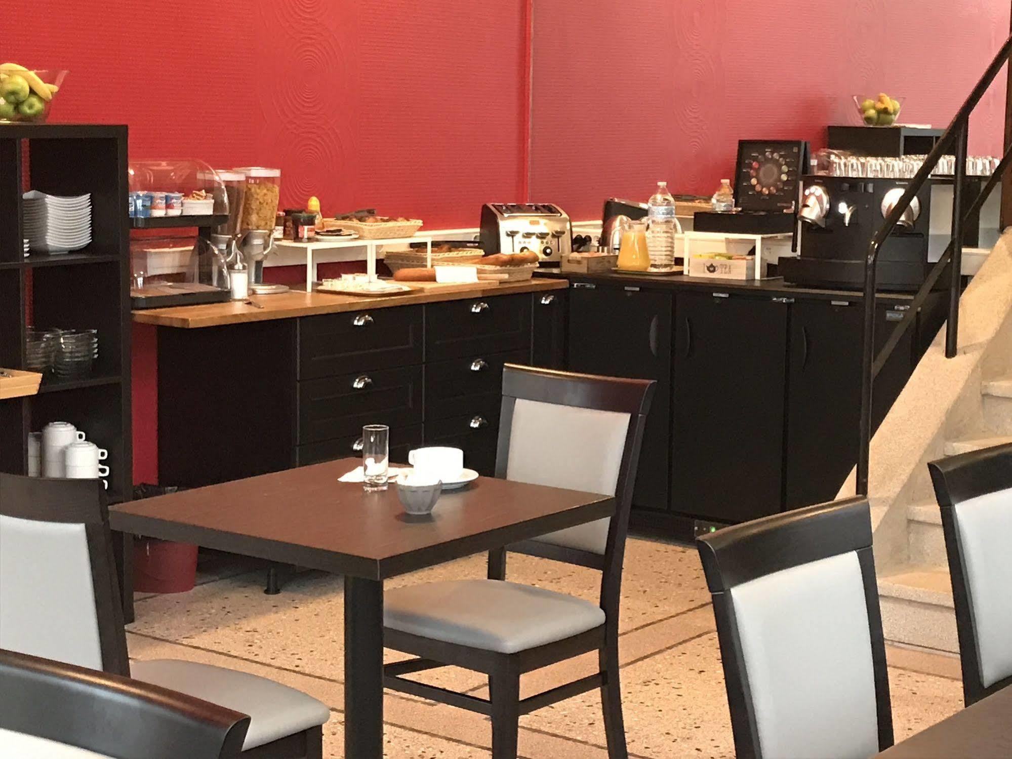 טול Hotel De L'Europe מראה חיצוני תמונה